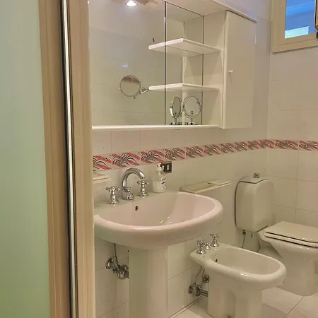 Frontemare Da Anna Giardini-Naxos