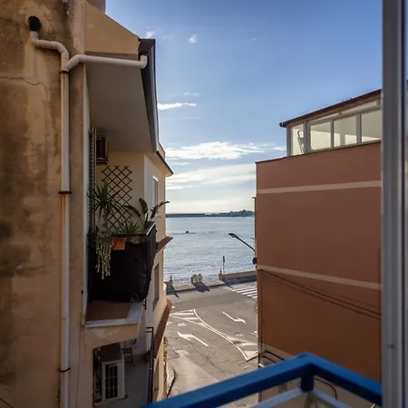 Frontemare Da Anna * Giardini-Naxos